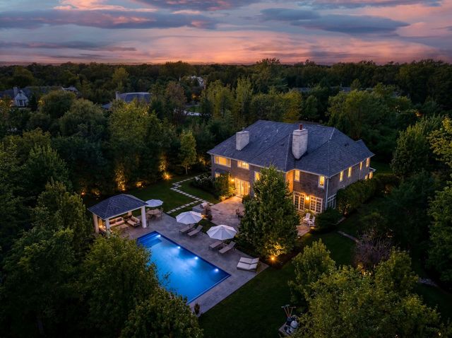 28 Aberdeen Court, Bannockburn, IL 60015