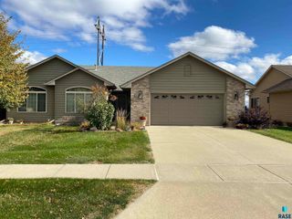 3430 Harmony Dr Drive, Sioux Falls, SD 57110