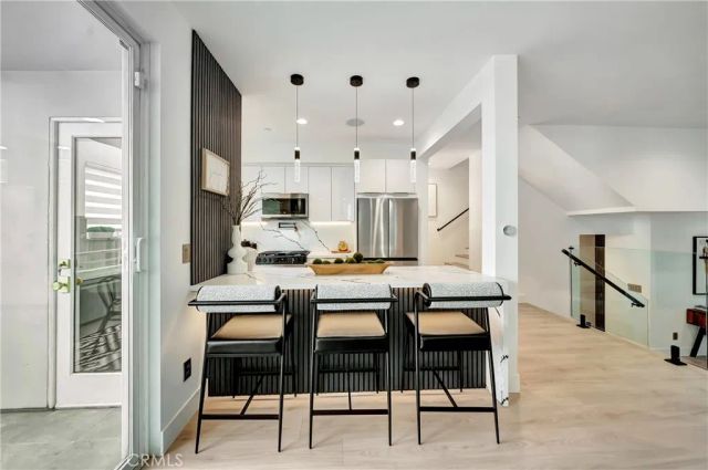 1020 Hilldale, West Hollywood, CA 90069