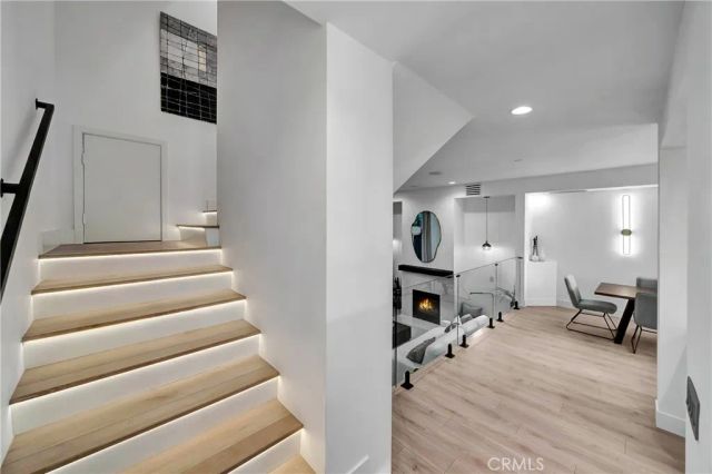 1020 Hilldale, West Hollywood, CA 90069