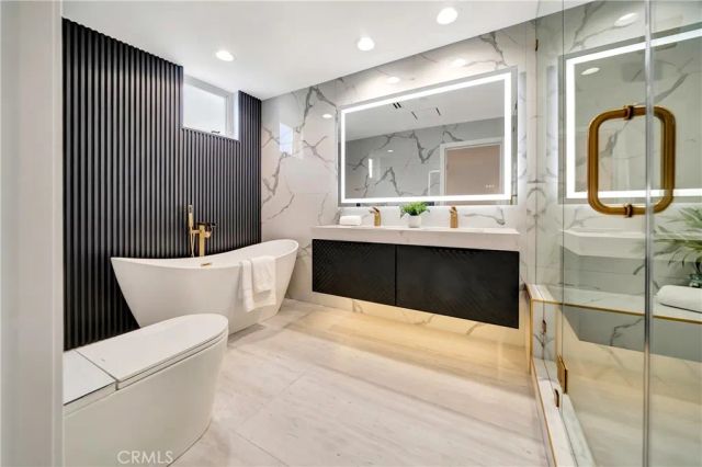 1020 Hilldale, West Hollywood, CA 90069