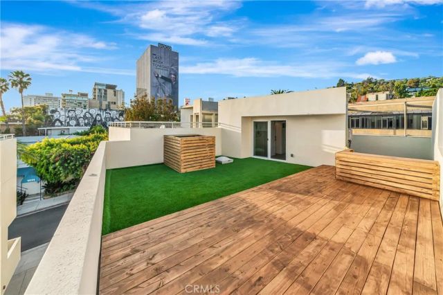 1020 Hilldale, West Hollywood, CA 90069