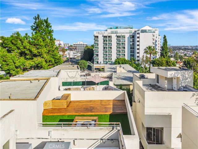 1020 Hilldale, West Hollywood, CA 90069