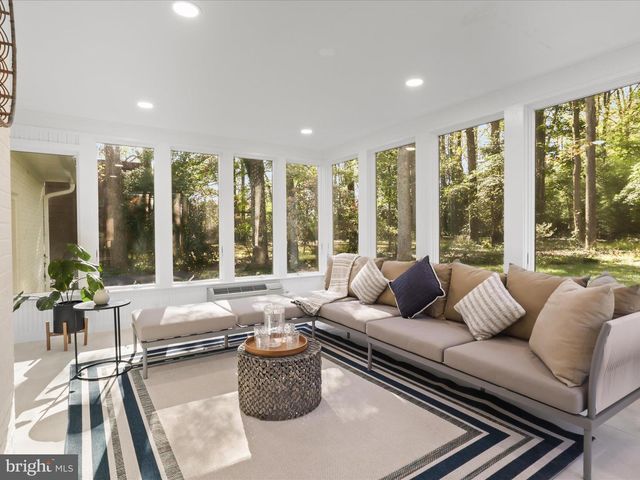 8355 ALVORD ST, Mclean, VA 22102