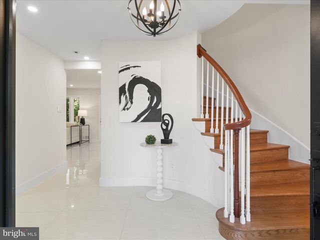 8355 ALVORD ST, Mclean, VA 22102