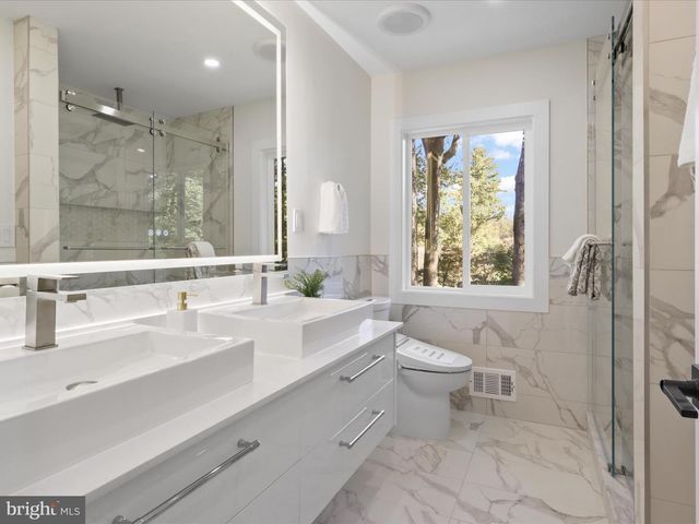 8355 ALVORD ST, Mclean, VA 22102