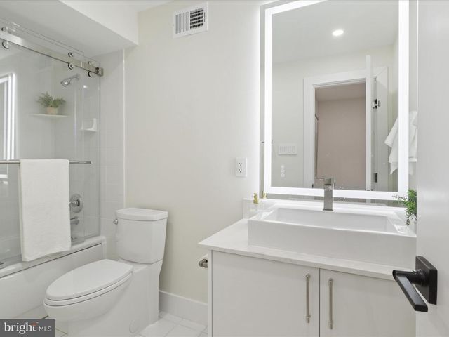 8355 ALVORD ST, Mclean, VA 22102