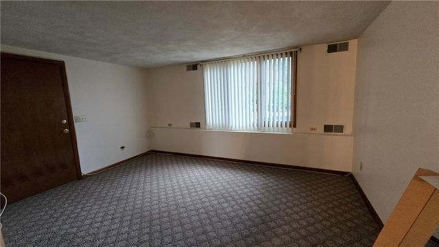 25 Greene Avenue, Cranston, RI 02920