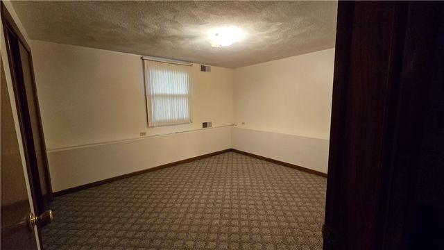 25 Greene Avenue, Cranston, RI 02920