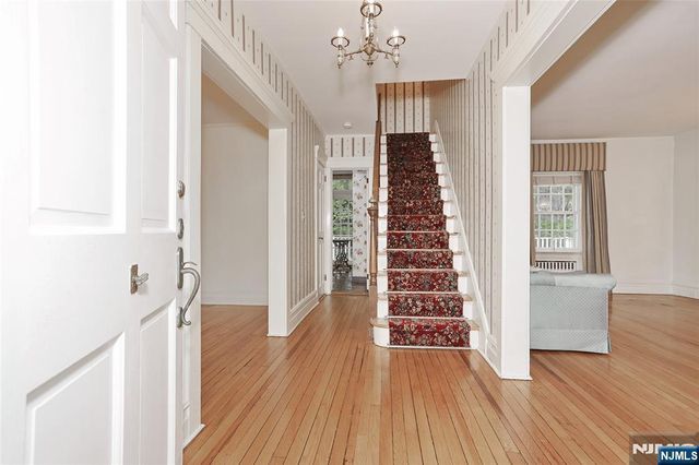 153 Glenwood Avenue, Leonia, NJ 07605