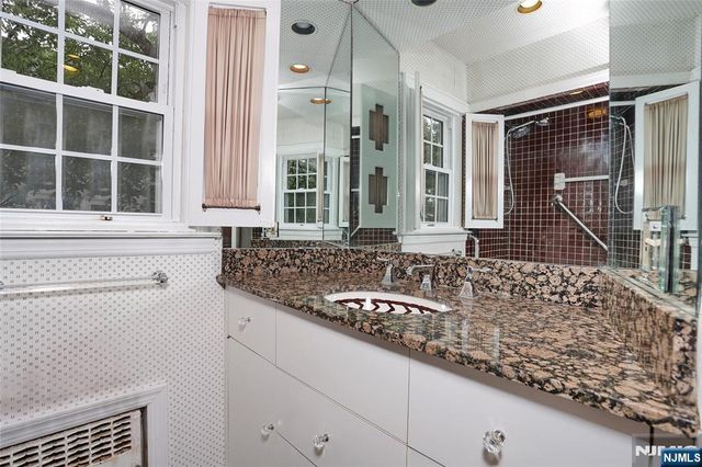 153 Glenwood Avenue, Leonia, NJ 07605
