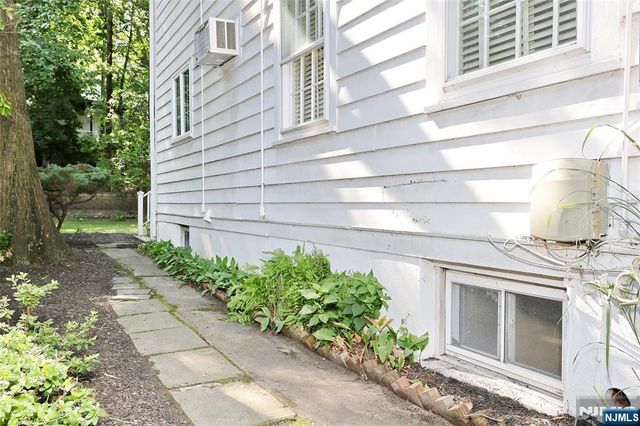 153 Glenwood Avenue, Leonia, NJ 07605