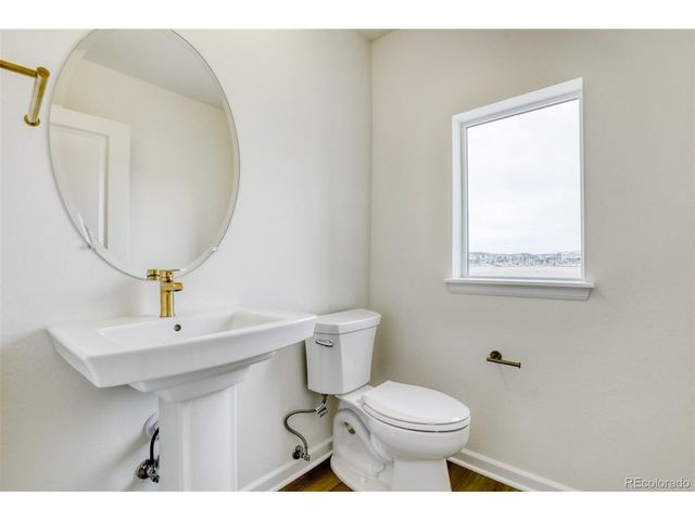 6257 N Kirk St, Aurora, CO 80019