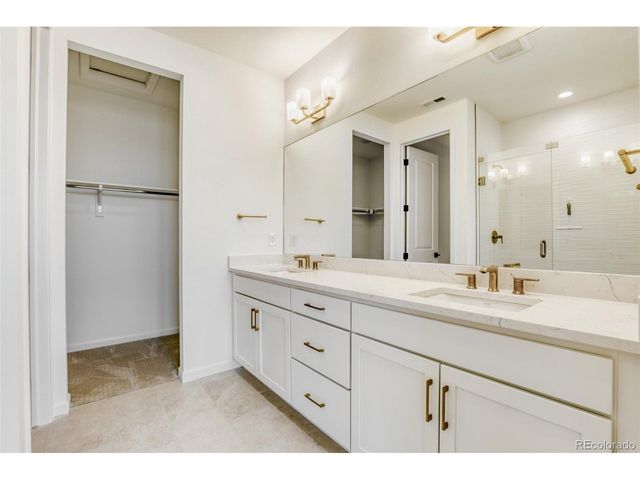 6257 N Kirk St, Aurora, CO 80019