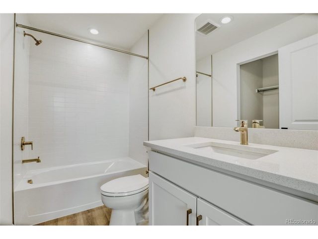 6257 N Kirk St, Aurora, CO 80019