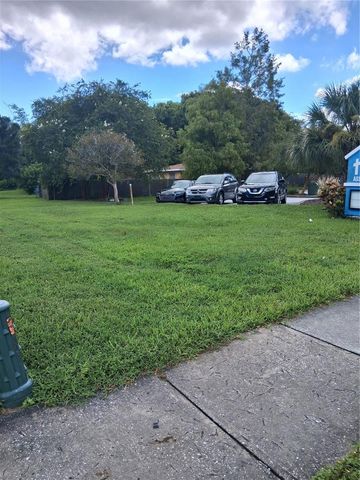 472 CLEARWATER LARGO ROAD N, Largo, FL 33770