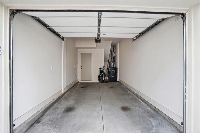 1291 Longreen NW Terrace 7, Atlanta, GA 30318