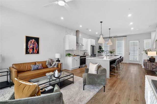 1291 Longreen NW Terrace 7, Atlanta, GA 30318