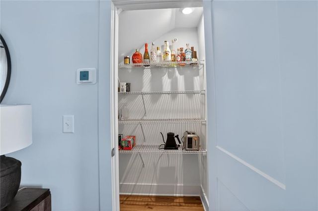 1291 Longreen NW Terrace 7, Atlanta, GA 30318