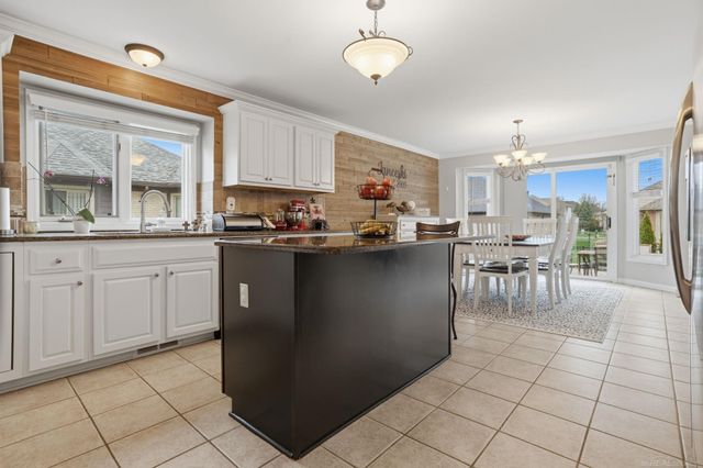 21351 Bunker Drive, Macomb Twp, MI 48042