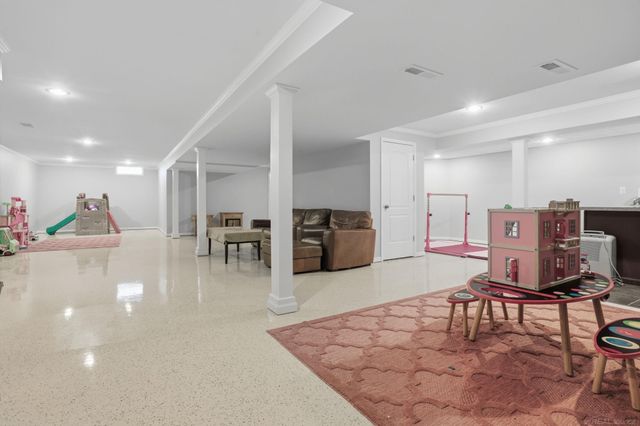 21351 Bunker Drive, Macomb Twp, MI 48042