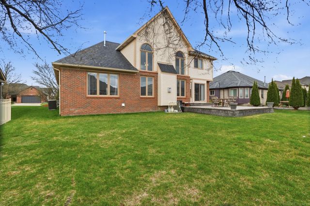21351 Bunker Drive, Macomb Twp, MI 48042