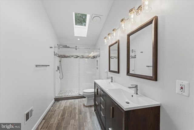 1431 NEWPORT SPRINGS CT, Reston, VA 20194