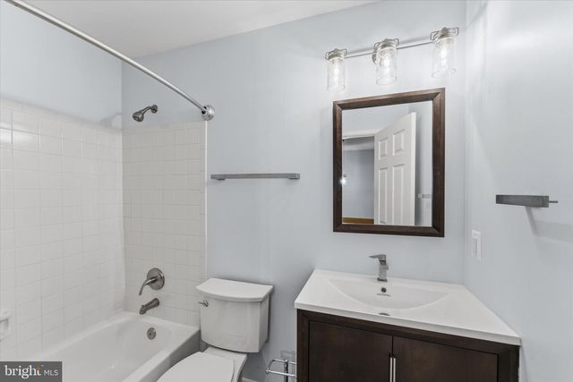 1431 NEWPORT SPRINGS CT, Reston, VA 20194