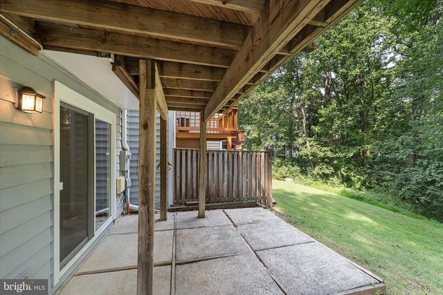 1431 NEWPORT SPRINGS CT, Reston, VA 20194