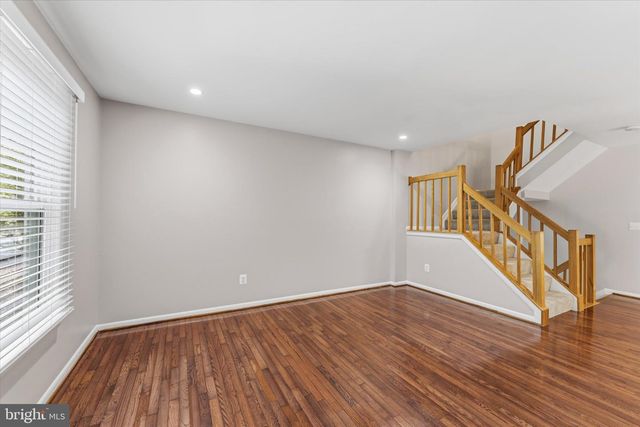 1431 NEWPORT SPRINGS CT, Reston, VA 20194