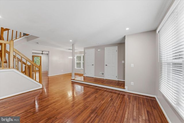 1431 NEWPORT SPRINGS CT, Reston, VA 20194