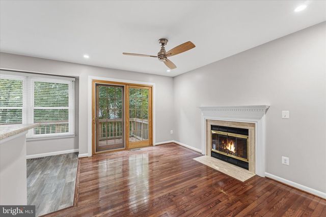 1431 NEWPORT SPRINGS CT, Reston, VA 20194