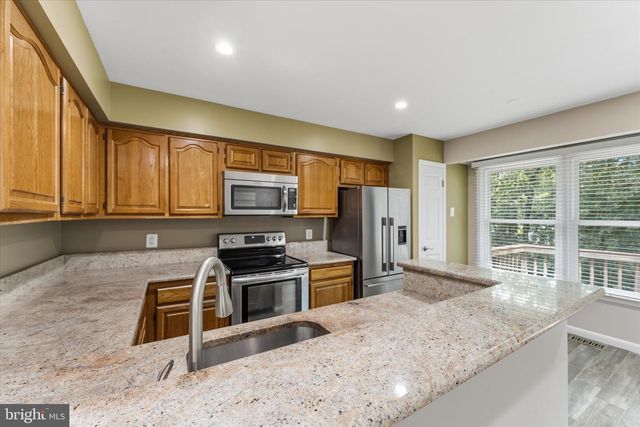 1431 NEWPORT SPRINGS CT, Reston, VA 20194