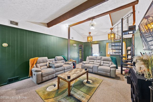 3774 E Blue Lick Rd, Louisville, KY 40229