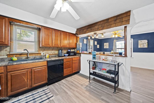3774 E Blue Lick Rd, Louisville, KY 40229