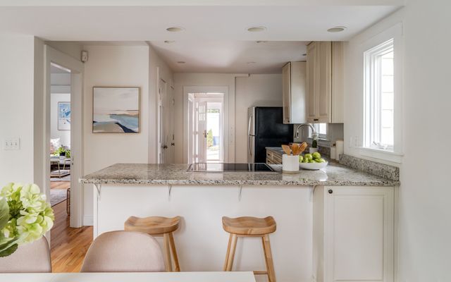 170 Garden Street, Cambridge, MA 02138