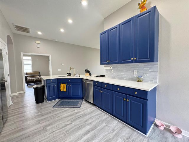 10868 Standing Stone Drive, Wimauma, FL 33598