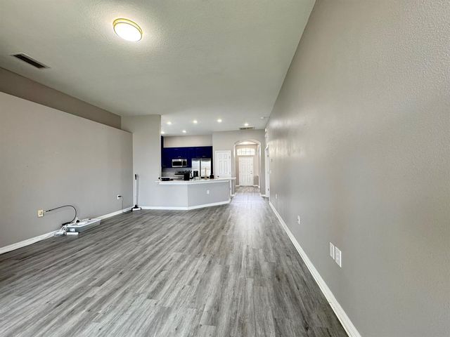 10868 Standing Stone Drive, Wimauma, FL 33598