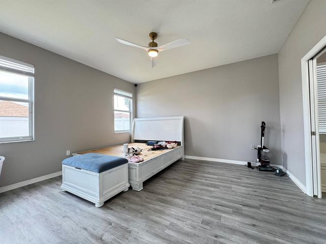 10868 Standing Stone Drive, Wimauma, FL 33598