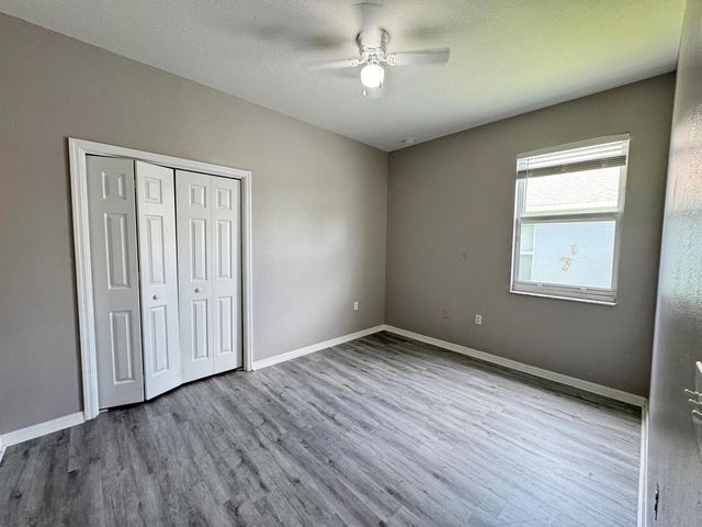 10868 Standing Stone Drive, Wimauma, FL 33598