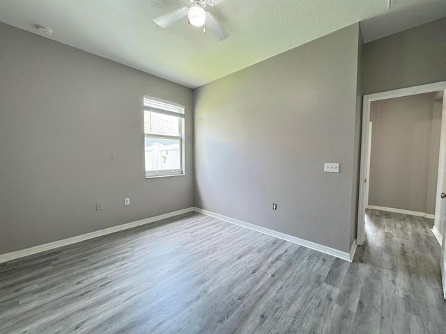 10868 Standing Stone Drive, Wimauma, FL 33598