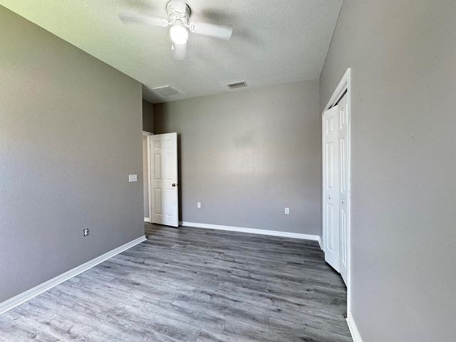 10868 Standing Stone Drive, Wimauma, FL 33598