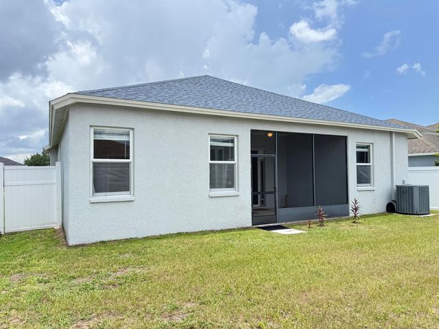 10868 Standing Stone Drive, Wimauma, FL 33598