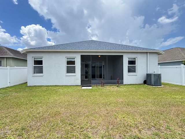 10868 Standing Stone Drive, Wimauma, FL 33598