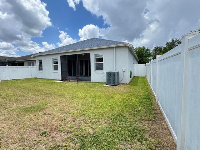 10868 Standing Stone Drive, Wimauma, FL 33598