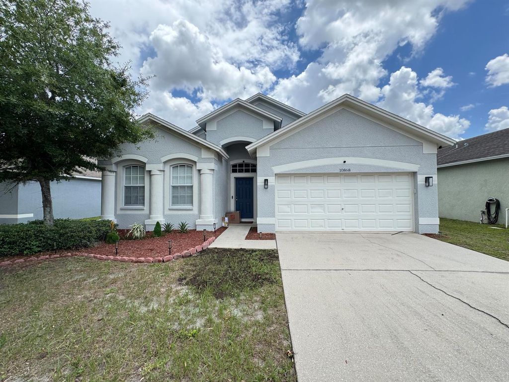 10868 Standing Stone Drive, Wimauma, FL 33598
