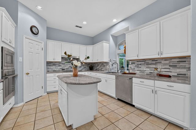 19208 TIERRA CV, San Antonio, TX 78258