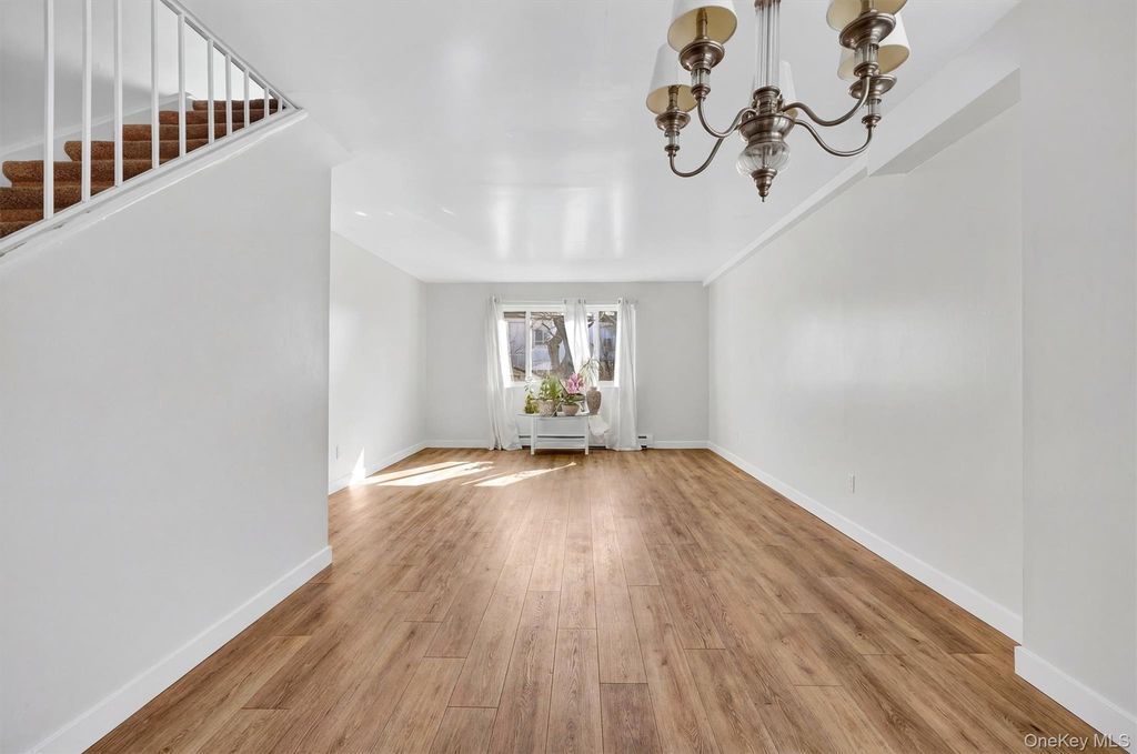 150 Glenwood Avenue F5, Yonkers, NY 10703 — photo 2