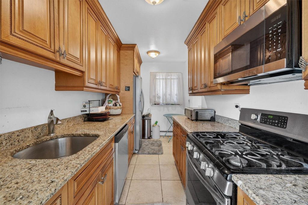 150 Glenwood Avenue F5, Yonkers, NY 10703 — photo 4