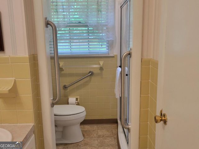 146 Cascade Circle, Lagrange, GA 30241